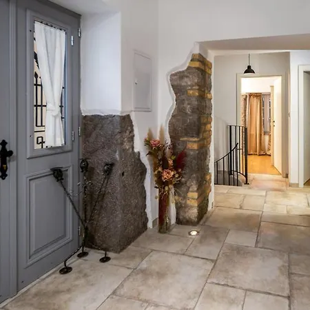 Stancija Kavali Stone House, Zvoneca-opatija 4*