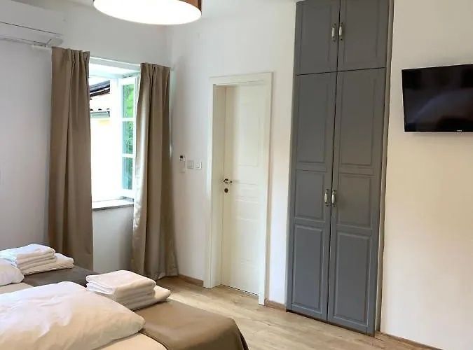 Stancija Kavali Stone House, Zvoneca-opatija 4*