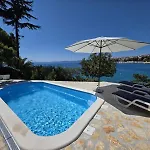 Bed & Breakfast Stancija Kavali Stone House, Zvoneca-opatija 4*
