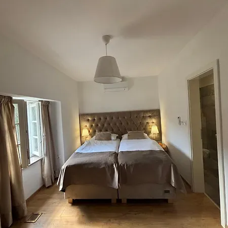 Stancija Kavali Stone House, Zvoneca-opatija Oda ve Kahvaltı 4*