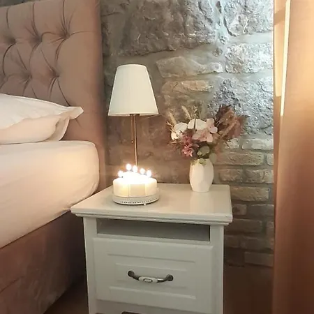 Stancija Kavali Stone House, Zvoneca-opatija