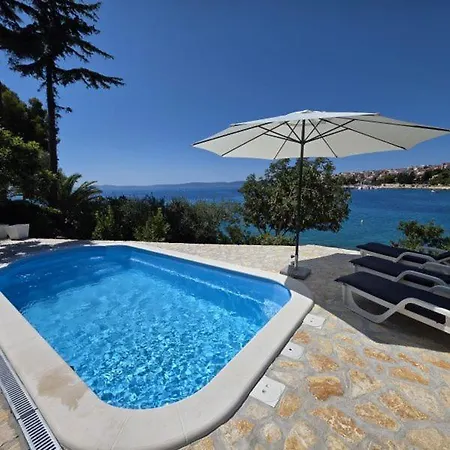 krevet i doručak Stancija Kavali Stone House, Zvoneca-opatija 4*