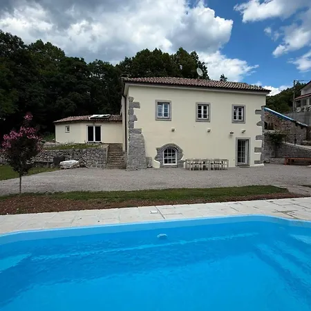 Bed & Breakfast Stancija Kavali Stone House, Zvoneca-opatija Opatija