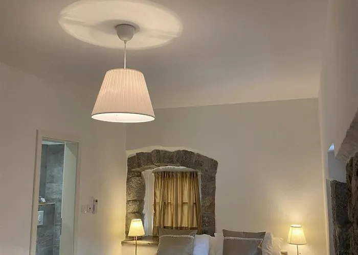 Stancija Kavali Stone House, Zvoneca-opatija