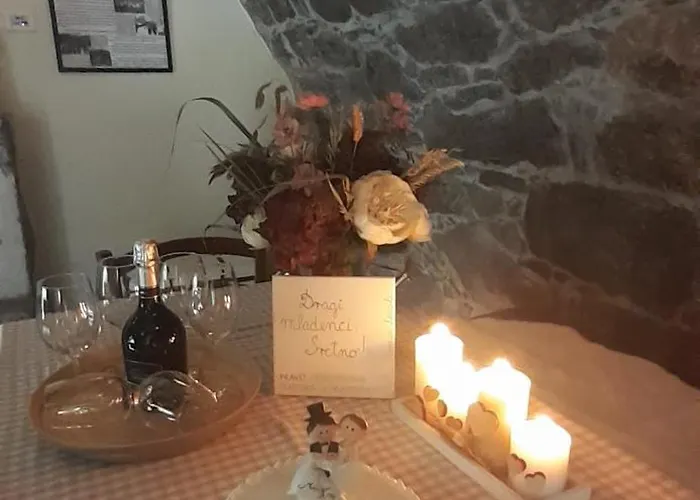 Stancija Kavali Stone House, Zvoneca-opatija 住宿加早餐酒店 奥帕提亚