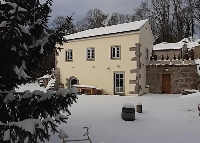 Stancija Kavali Stone House, Zvoneca-opatija 4* 奥帕提亚