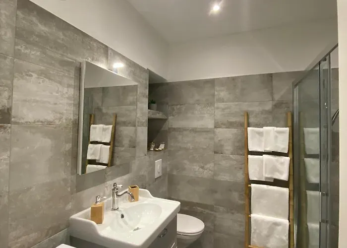 Stancija Kavali Stone House, Zvoneca-opatija 4*